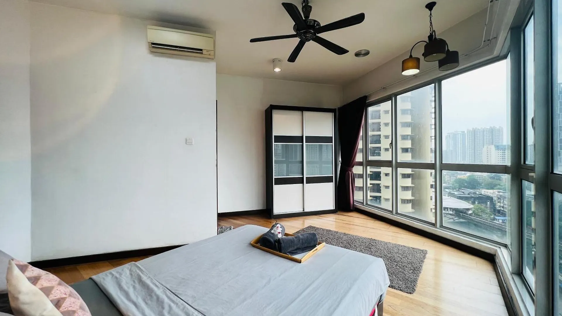 Regalia Residence And Suites By Awesomestay Kuala Lumpur Malezya