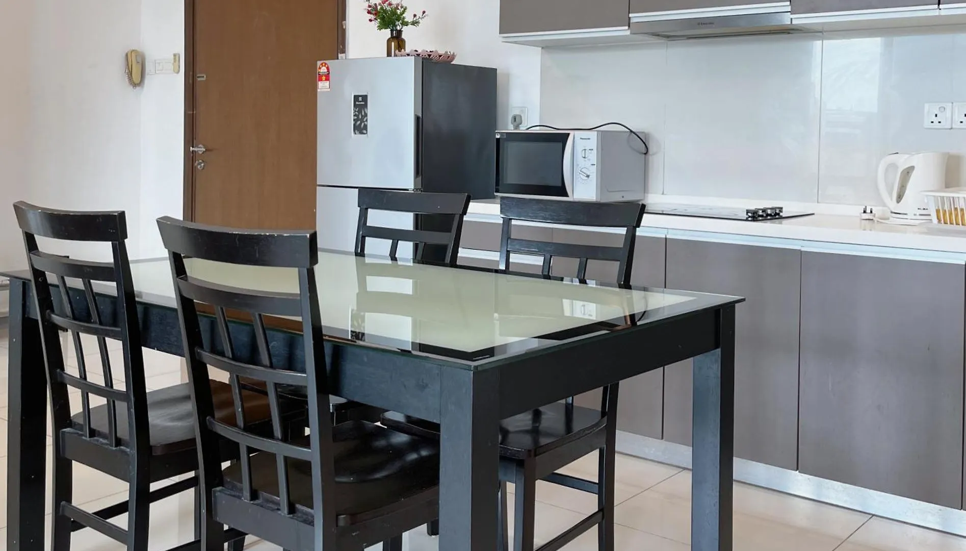 Regalia Residence And Suites By Awesomestay Kuala Lumpur 0*,